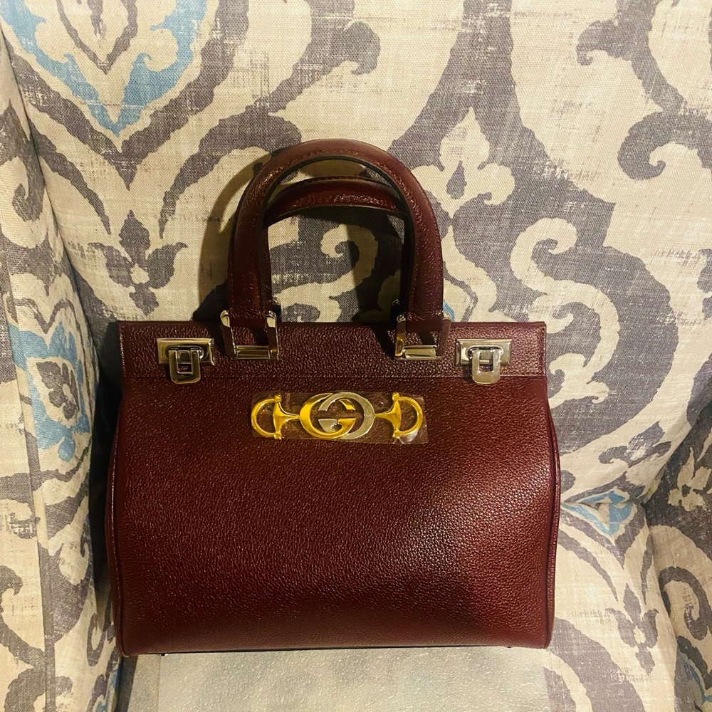 Gucci medium Zumi bag